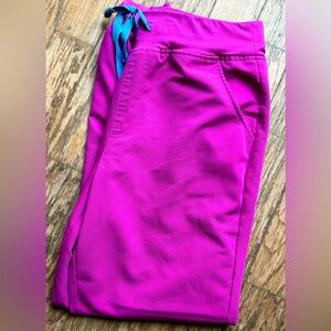 Raspberry Sorbet Figs High-waisted Zamora joggers Size Medium